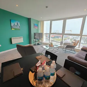 Apartment 2br Stunning Centre, Belfast